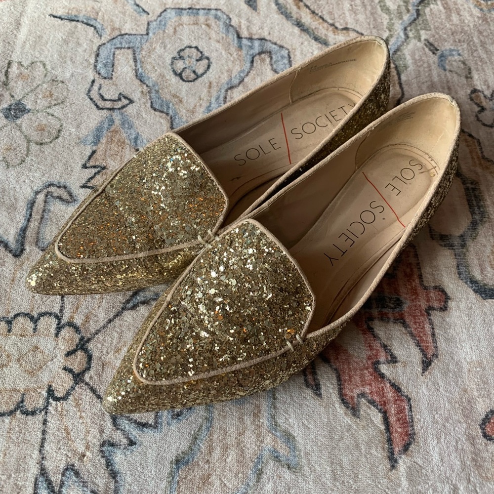 Sole Society Women's Gold Glitter Flats